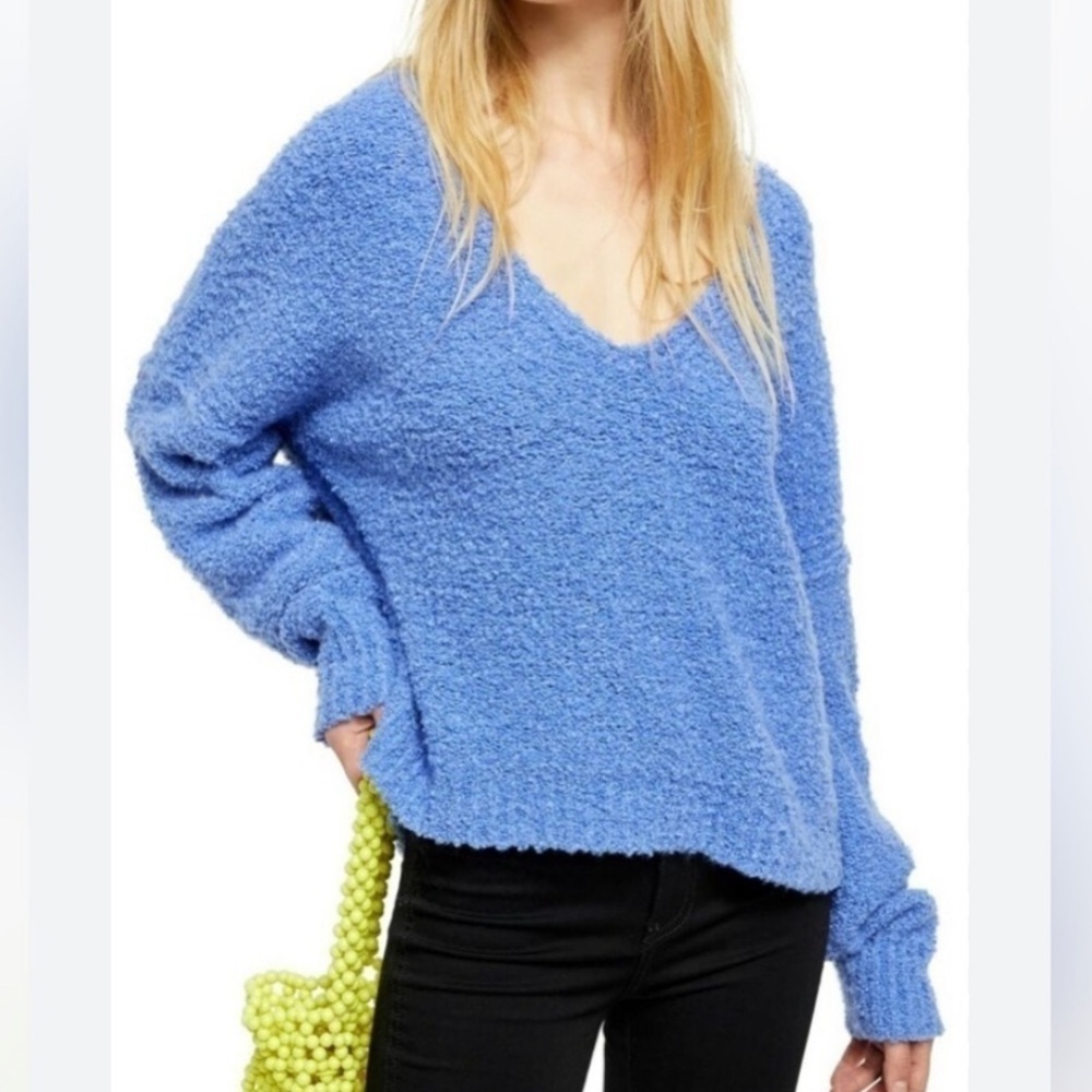 Free People Cozy Oversize V-Neck Finders Keepers Sweater in Blue size Medium